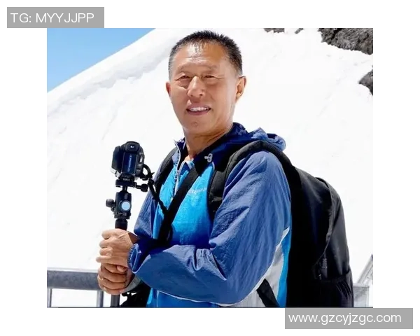 杨丽专访：探寻足球成功背后的秘密与智慧