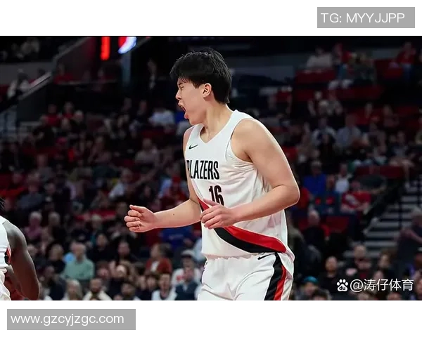 2007年NBA季后赛开拓者与爵士的激烈对决回顾与分析