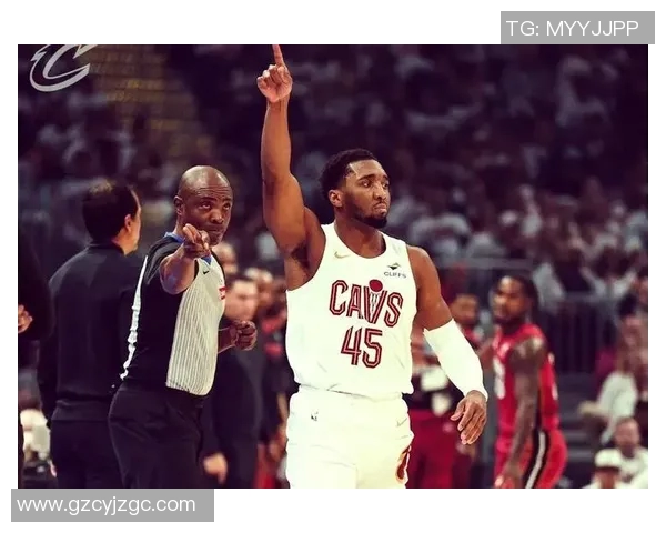 2010年NBA季后赛爵士与热火激战加时赛精彩回顾与分析