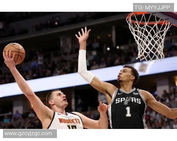 4月17日NBA焦点战马刺对决勇士双方球员状态与战术分析