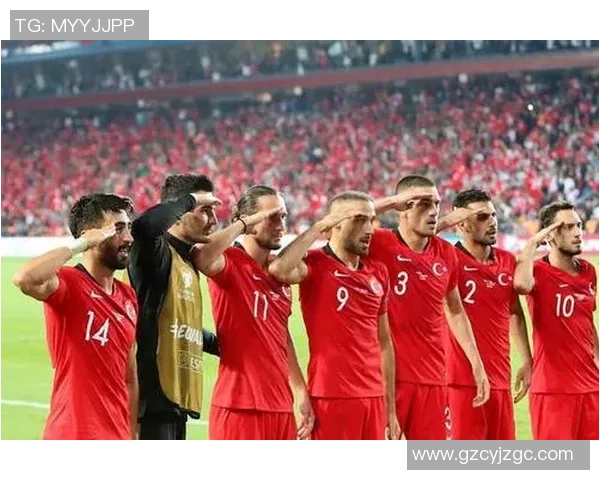 乌克兰与土耳其足球队激战正酣谁将赢得这场精彩对决