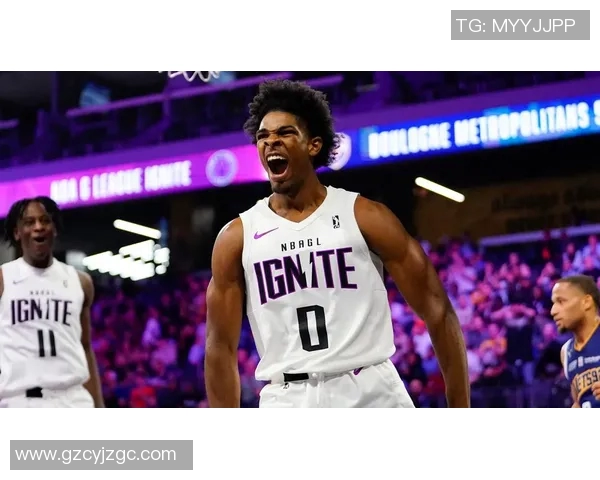 斯库特亨德森的崛起之路：从天才少年到NBA新星的奋斗历程